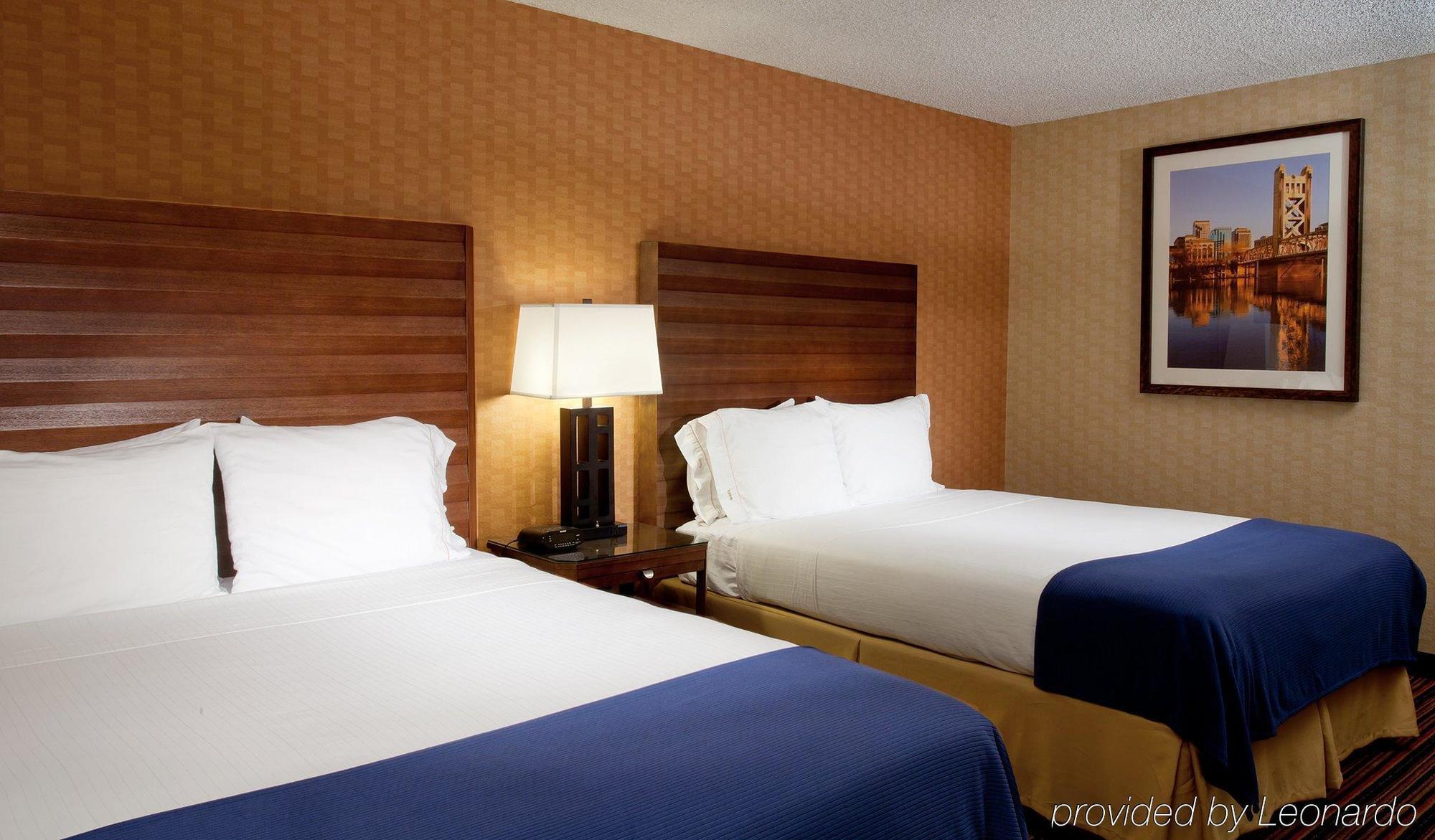 Holiday Inn Express Sacramento Convention Center, An Ihg Hotel Room photo